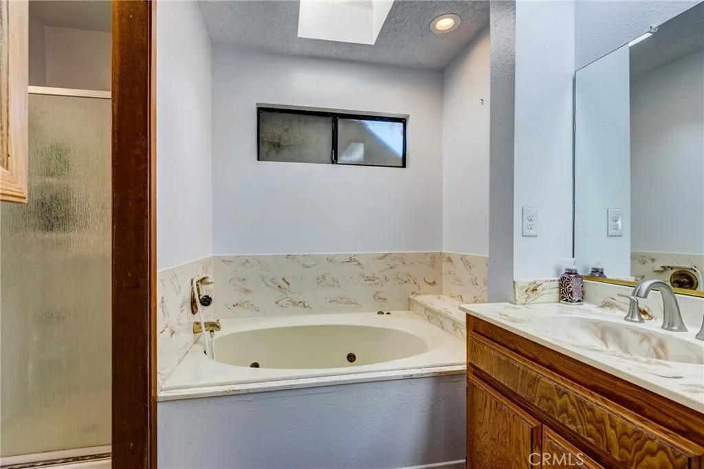 26489 Blue Water, Helendale, California 92342 home-pic-29