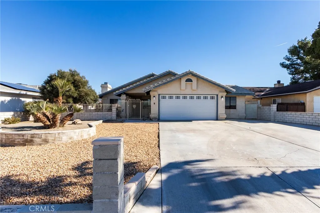 26489 Blue Water, Helendale, California 92342 home-pic-2