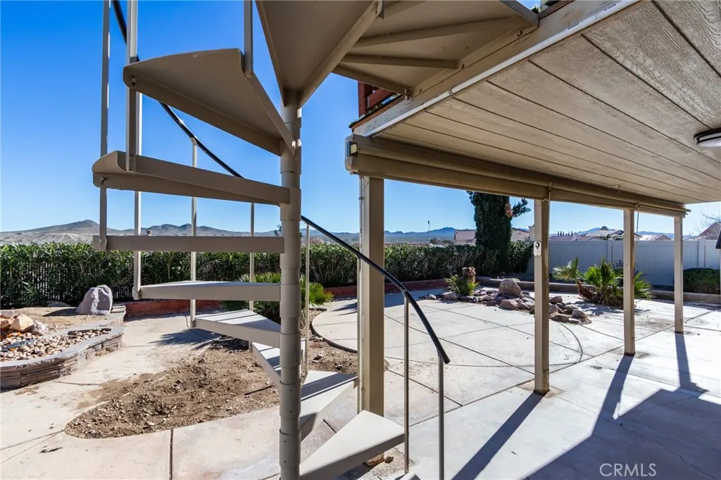 26489 Blue Water, Helendale, California 92342 home-pic-44