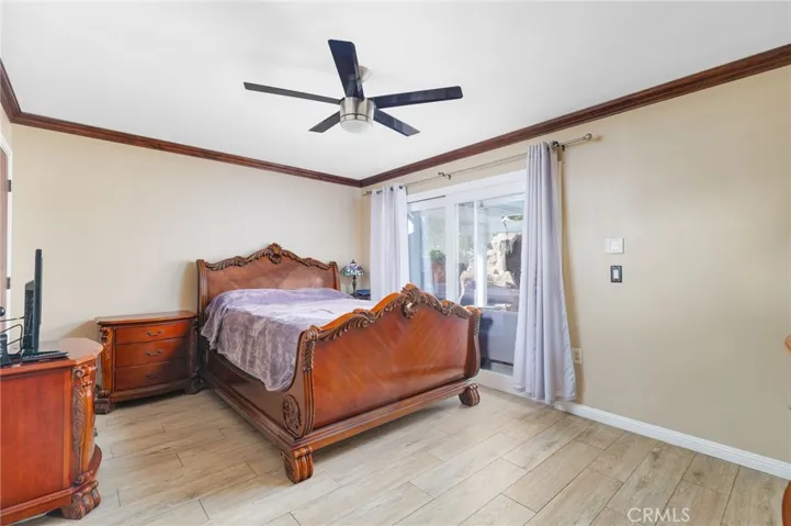 En-suite bedroom (has bathroom)