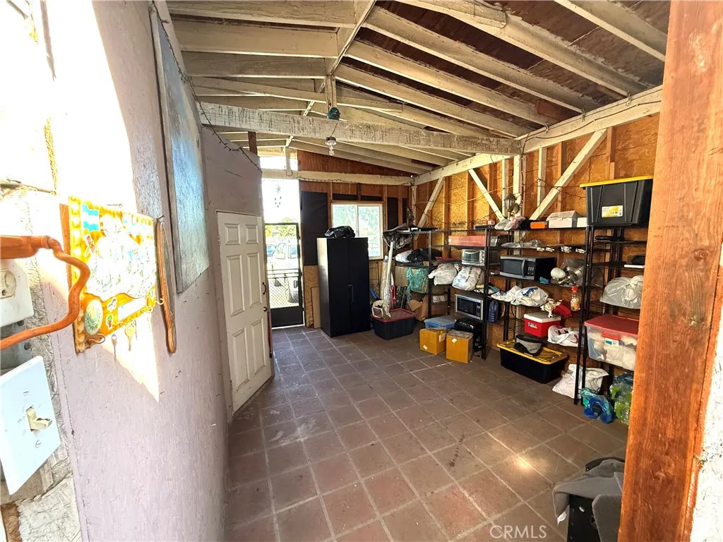 9715 Grandee, Los Angeles, California 90002 home-pic-21
