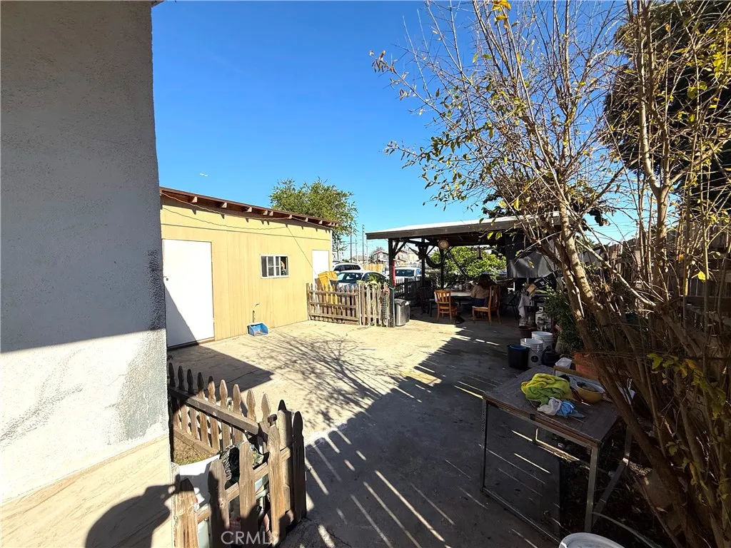 9715 Grandee, Los Angeles, California 90002 home-pic-5