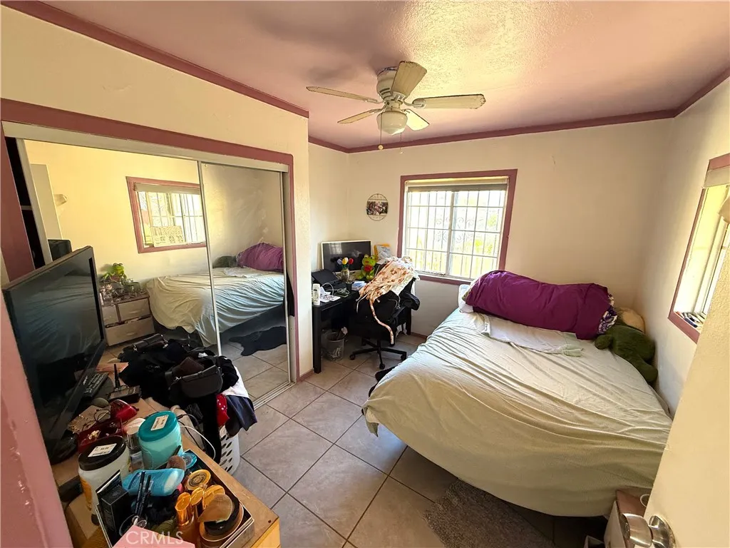 9715 Grandee, Los Angeles, California 90002 home-pic-11