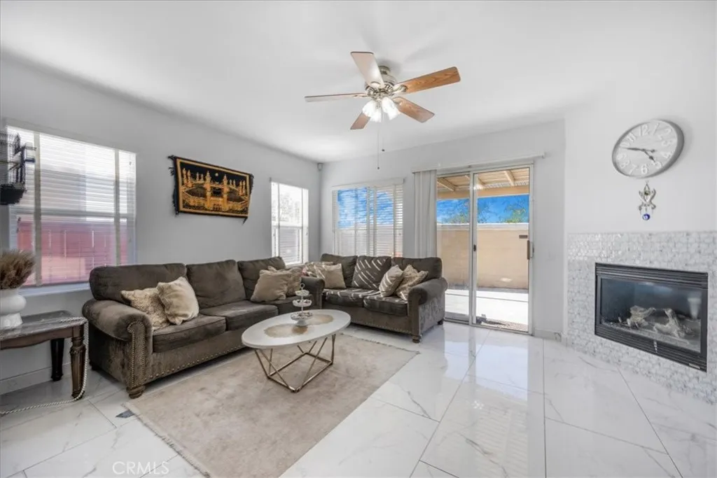 44364 Kingston, Temecula, California 92592 home-pic-11