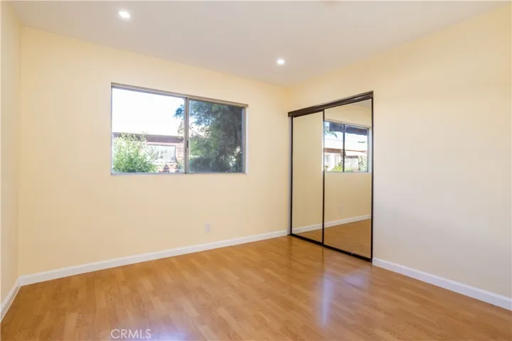 5414 Newcastle 8, Encino, California 91316