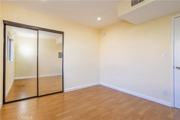5414 Newcastle 8, Encino, California 91316