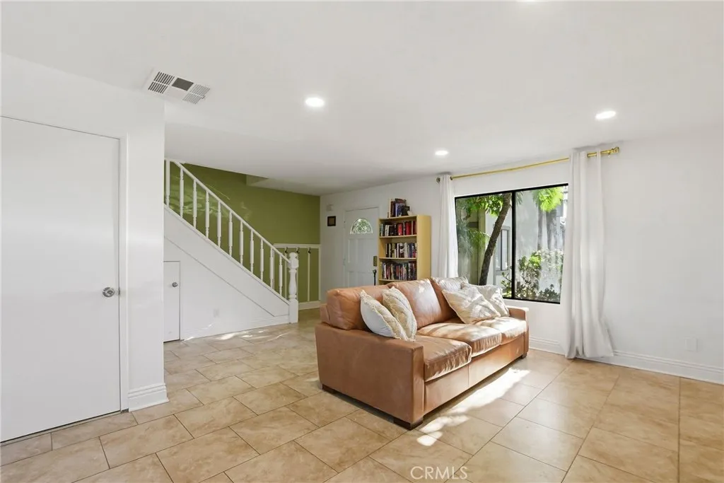 627 13th 16, San Diego, California 92154 home-pic-14