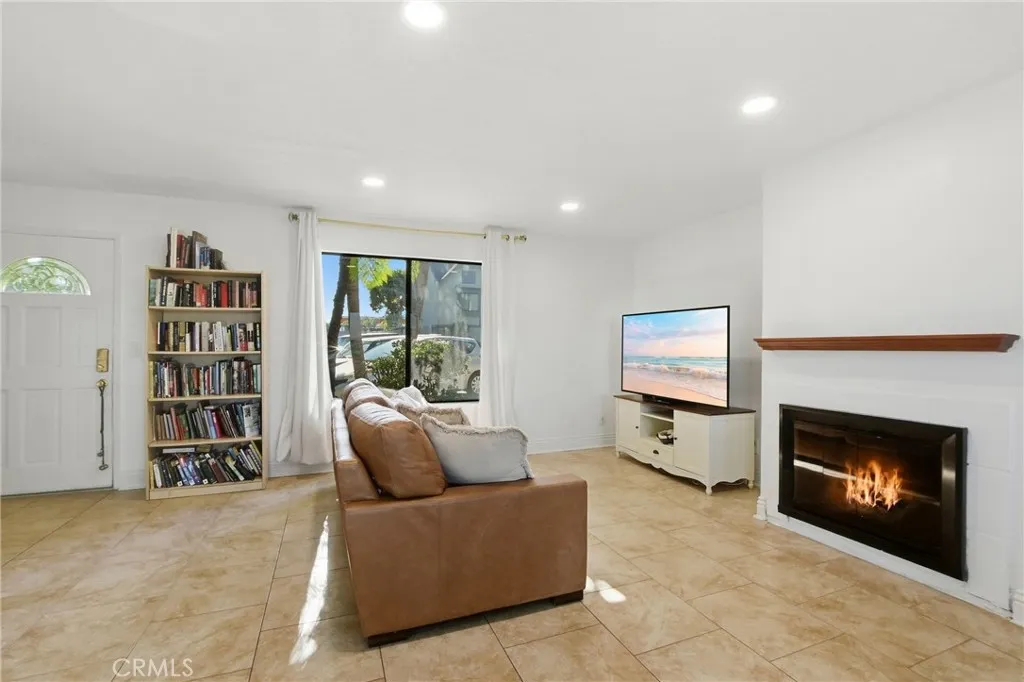 627 13th 16, San Diego, California 92154 home-pic-13
