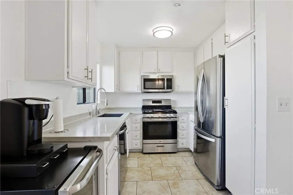 627 13th 16, San Diego, California 92154 home-pic-11