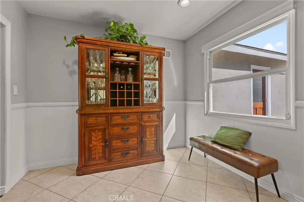 13112 Lassen Way Way, Santa Ana, California 92705 home-pic-8