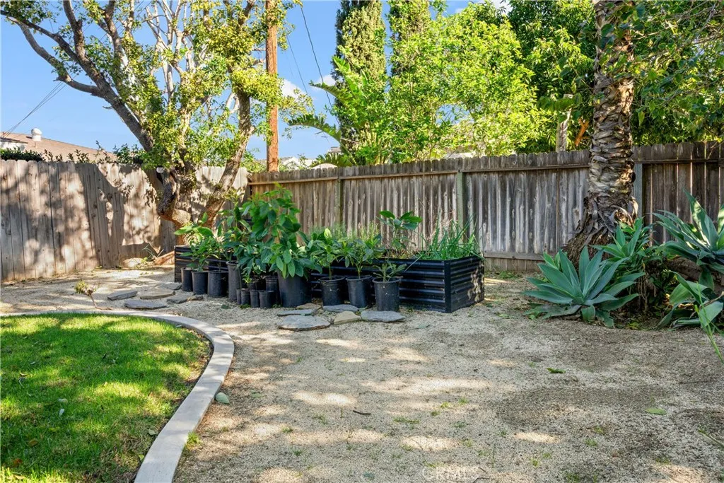 13112 Lassen Way Way, Santa Ana, California 92705 home-pic-32