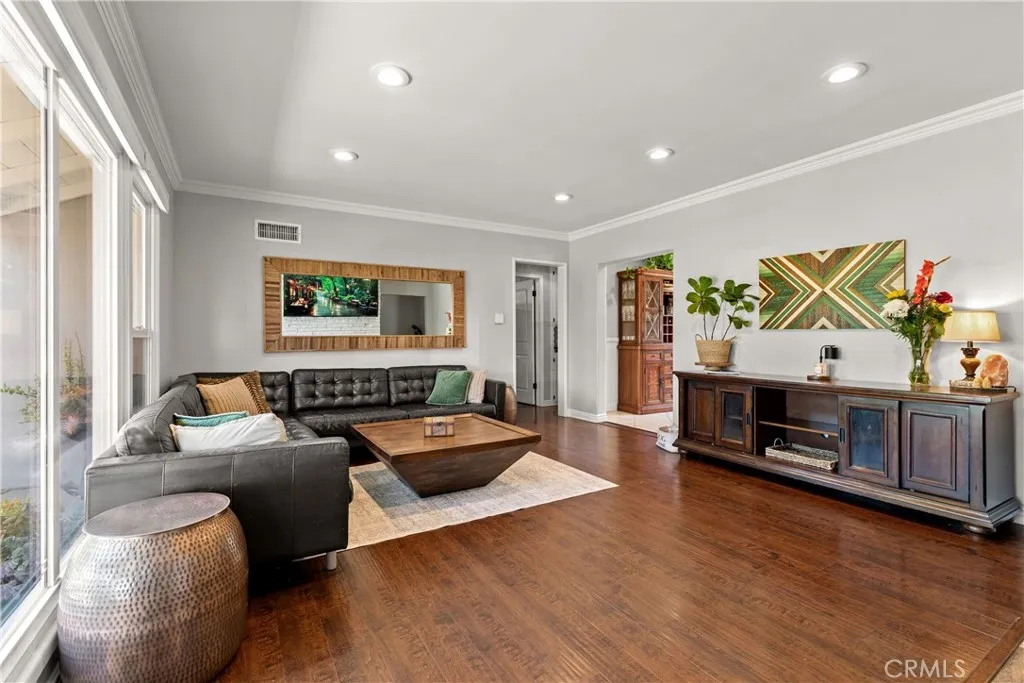 13112 Lassen Way Way, Santa Ana, California 92705 home-pic-5