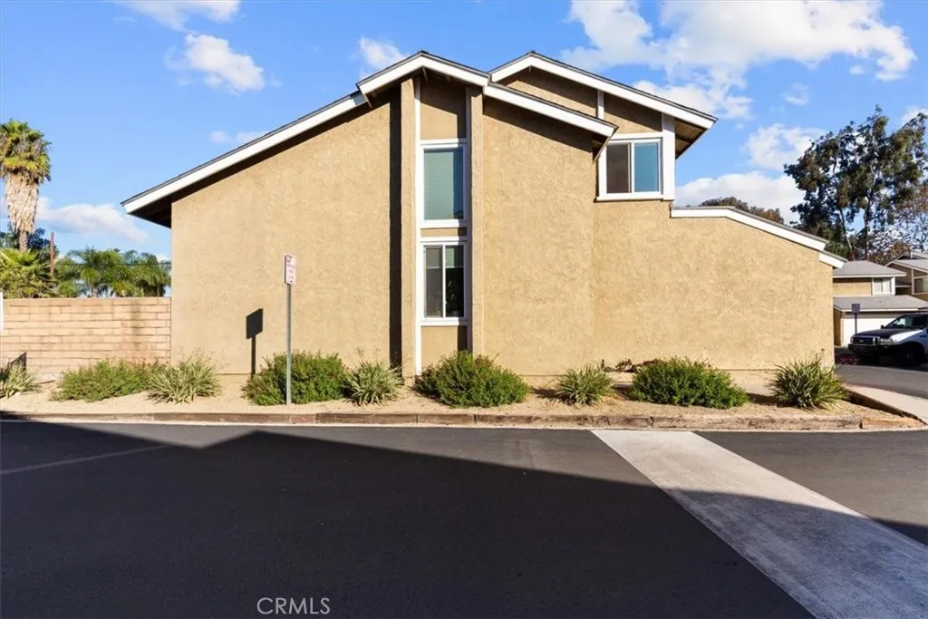 2321 S Magnolia 2a, Ontario, California 91762 home-pic-3