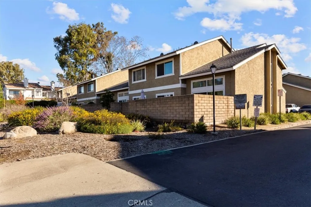 2321 S Magnolia 2a, Ontario, California 91762 home-pic-2