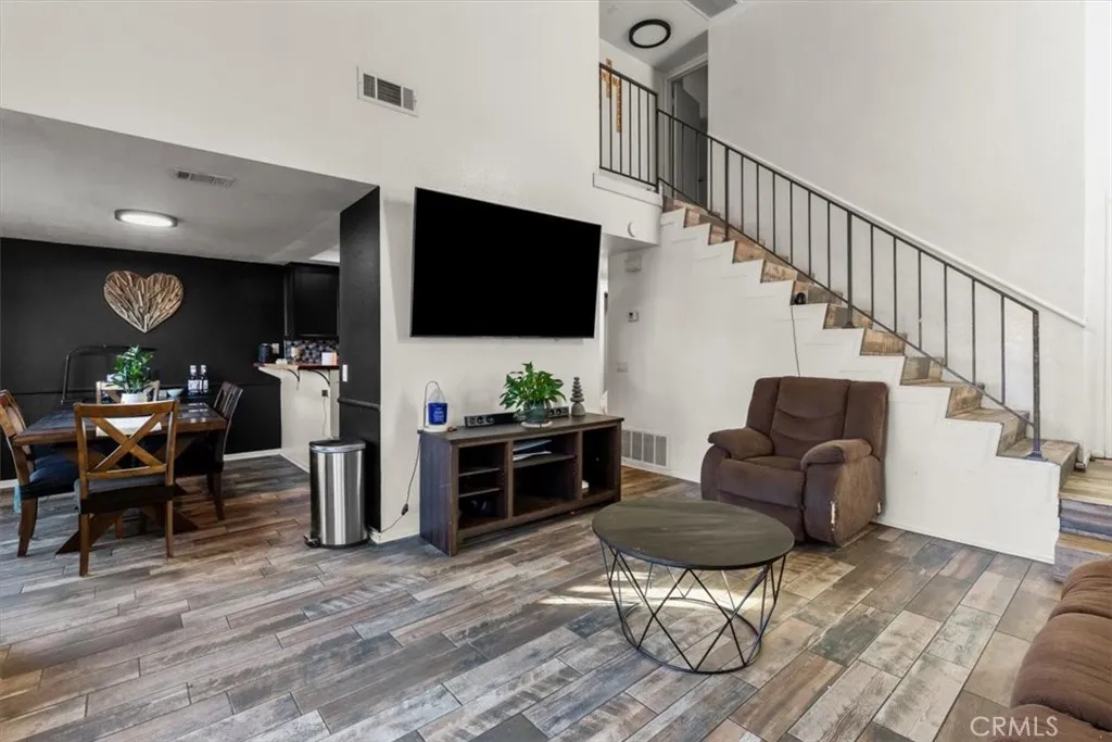 2321 S Magnolia 2a, Ontario, California 91762 home-pic-5