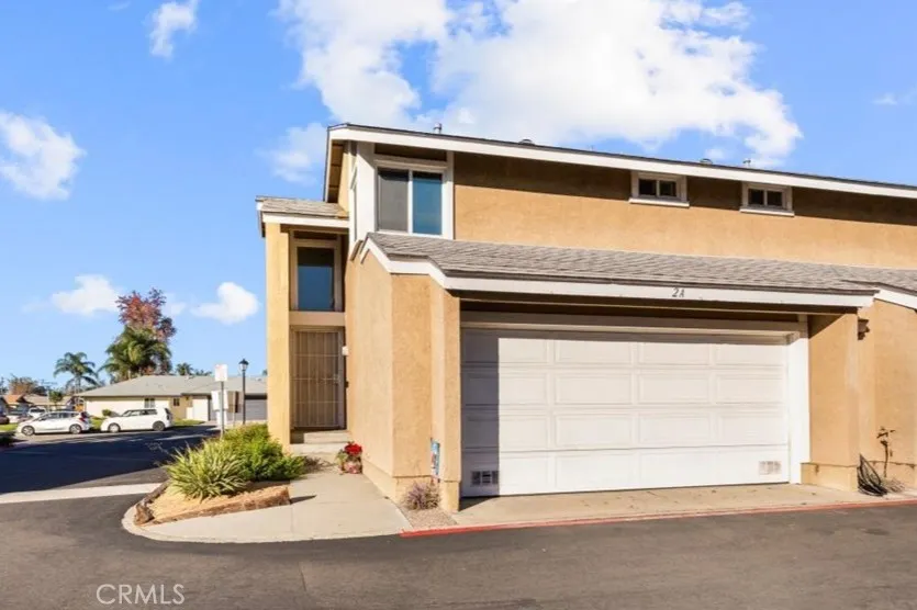 2321 S Magnolia 2a, Ontario, California 91762 home-pic-1