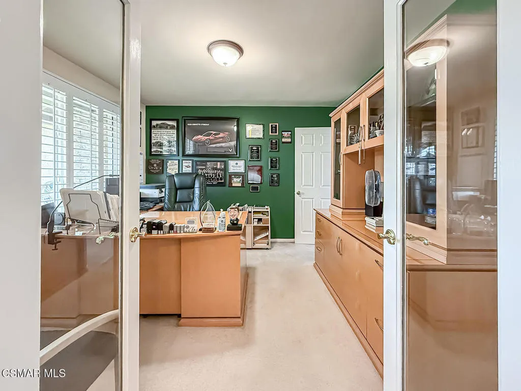 181 W Avenida De Las Flores, Thousand Oaks, California 91360 home-pic-27
