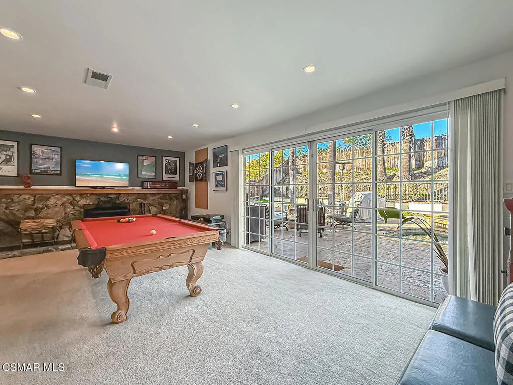 181 W Avenida De Las Flores, Thousand Oaks, California 91360 home-pic-21