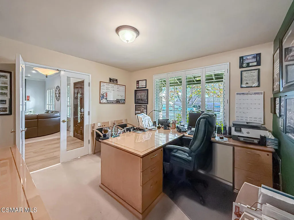 181 W Avenida De Las Flores, Thousand Oaks, California 91360 home-pic-29