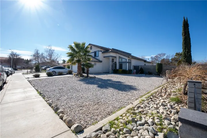 7088 Arbor Court, Hesperia, California 92345