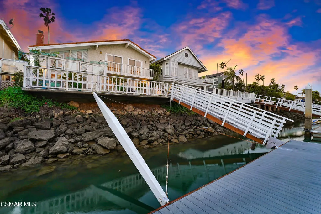 3058 Seahorse Avenue, Ventura, California 93001 home-pic-10