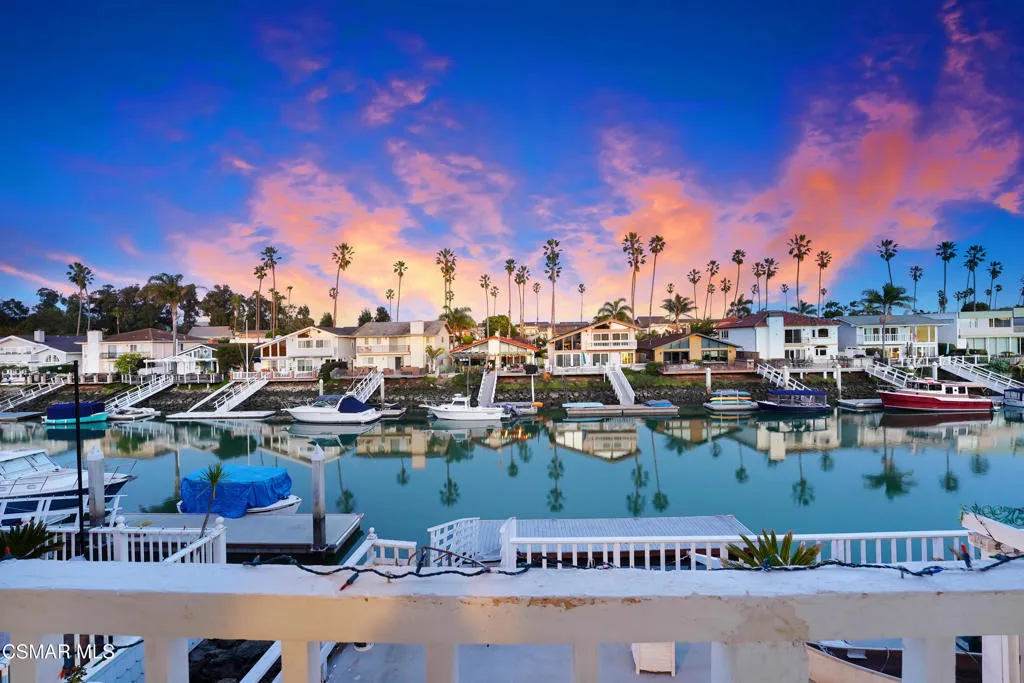 3058 Seahorse Avenue, Ventura, California 93001 home-pic-6