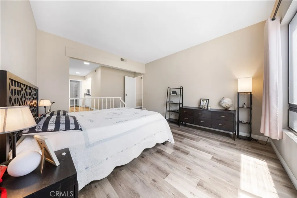 11 Palos 55, Irvine, California 92612 home-pic-17