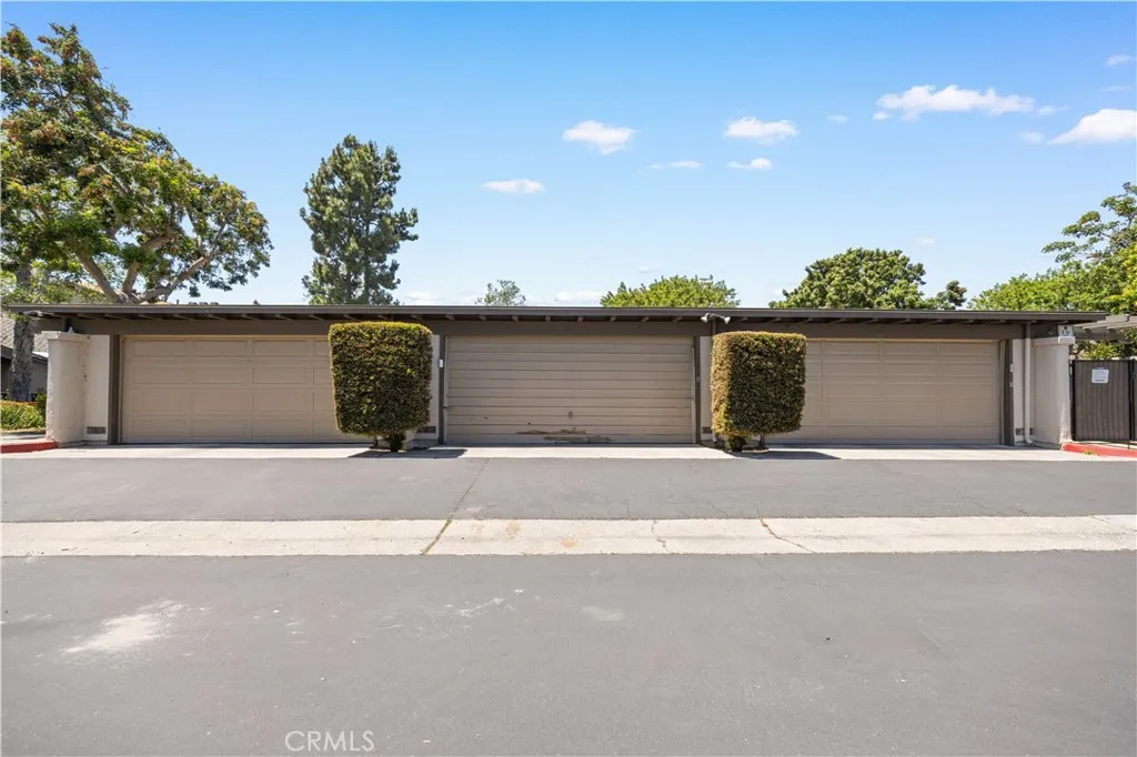 11 Palos 55, Irvine, California 92612 home-pic-2