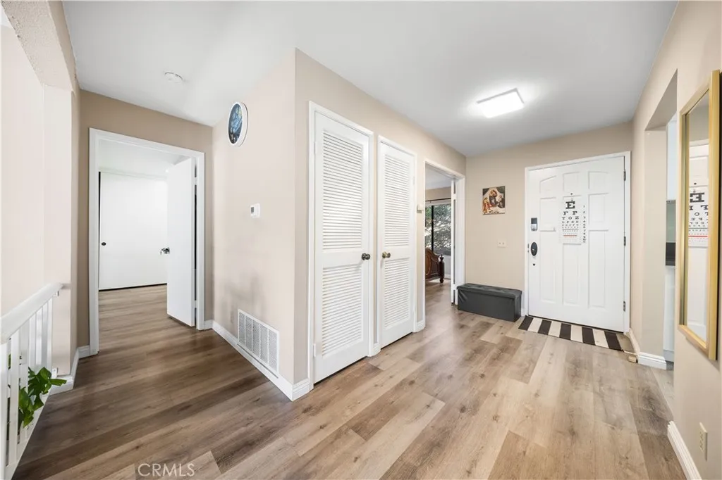 11 Palos 55, Irvine, California 92612 home-pic-6
