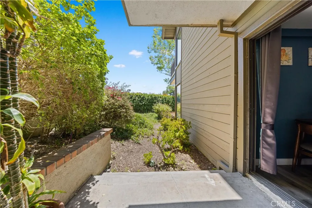 11 Palos 55, Irvine, California 92612 home-pic-11
