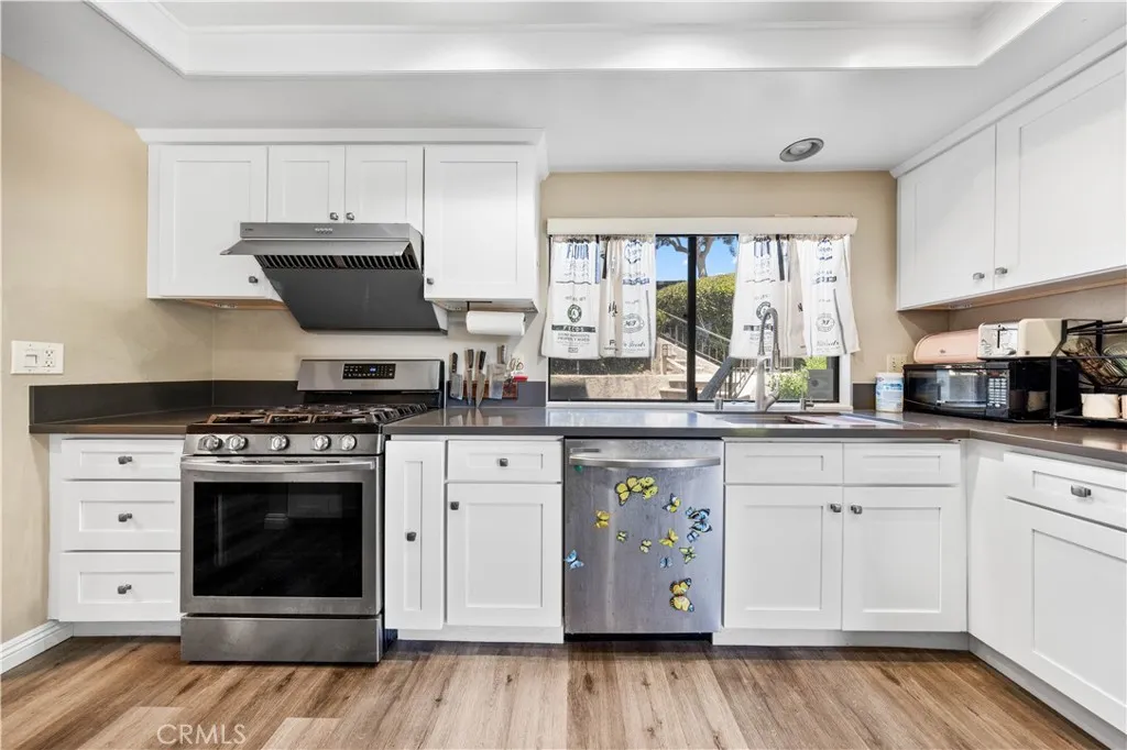 11 Palos 55, Irvine, California 92612 home-pic-8