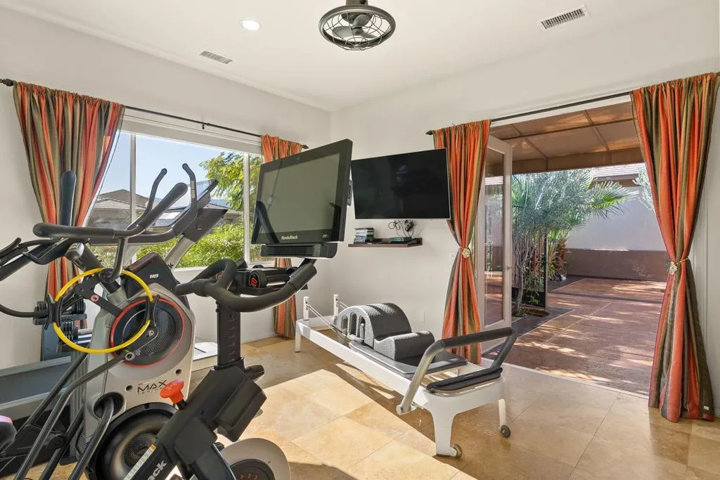 18 Calais Circle, Rancho Mirage, California 92270 home-pic-48