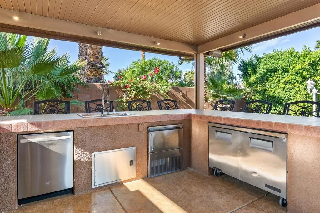 18 Calais Circle, Rancho Mirage, California 92270 home-pic-44