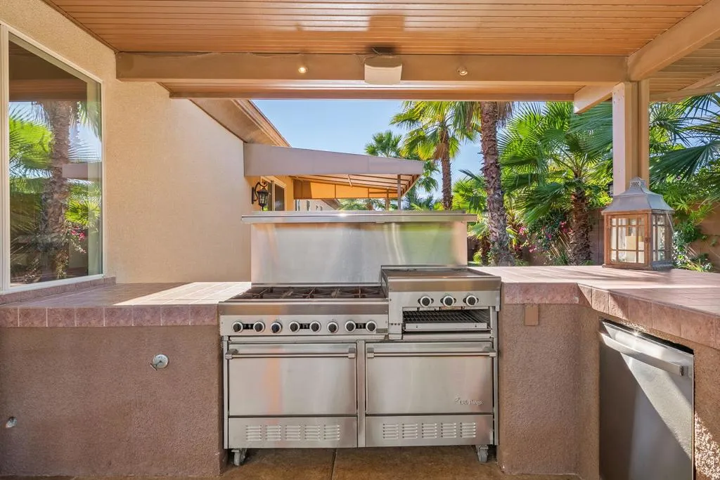 18 Calais Circle, Rancho Mirage, California 92270 home-pic-42