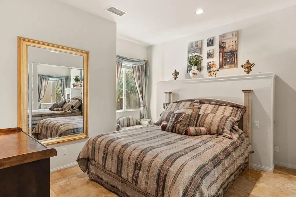 18 Calais Circle, Rancho Mirage, California 92270 home-pic-29