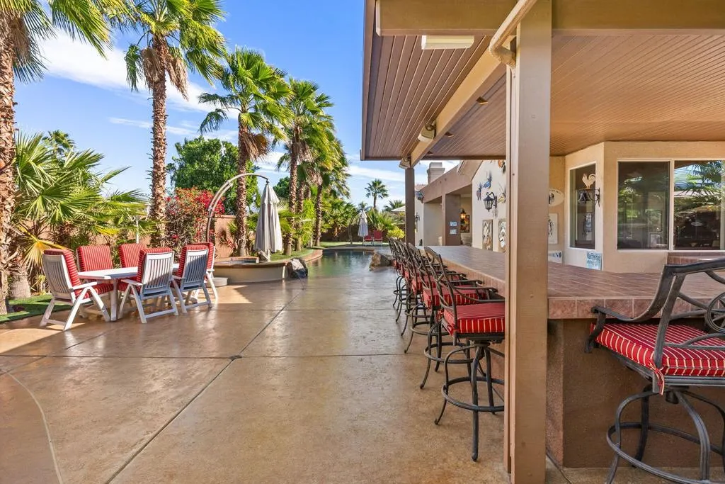 18 Calais Circle, Rancho Mirage, California 92270 home-pic-45