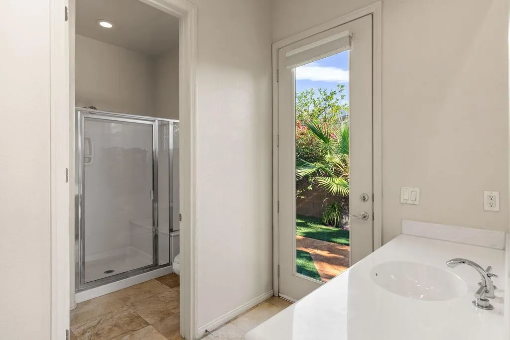 18 Calais Circle, Rancho Mirage, California 92270 home-pic-50