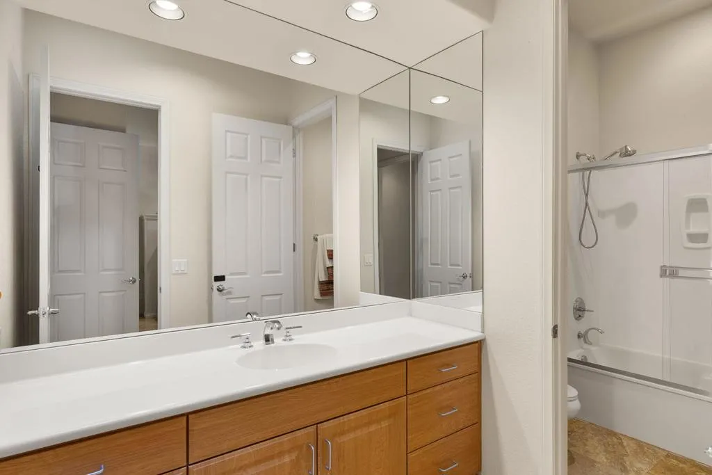 18 Calais Circle, Rancho Mirage, California 92270 home-pic-31