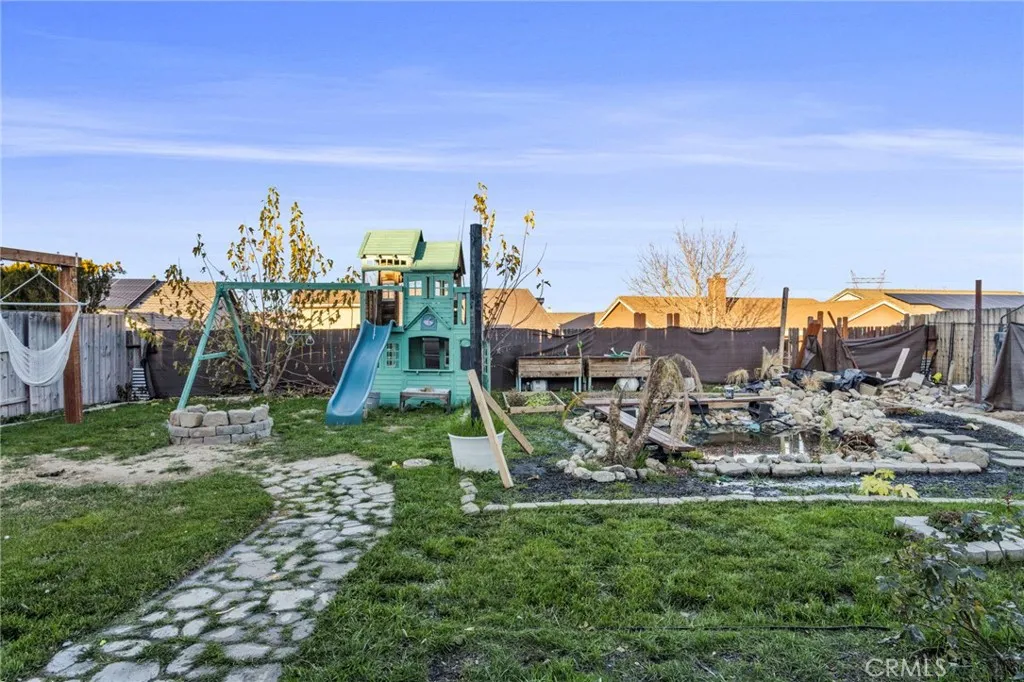13207 Fordham Circle, Victorville, California 92392 home-pic-30