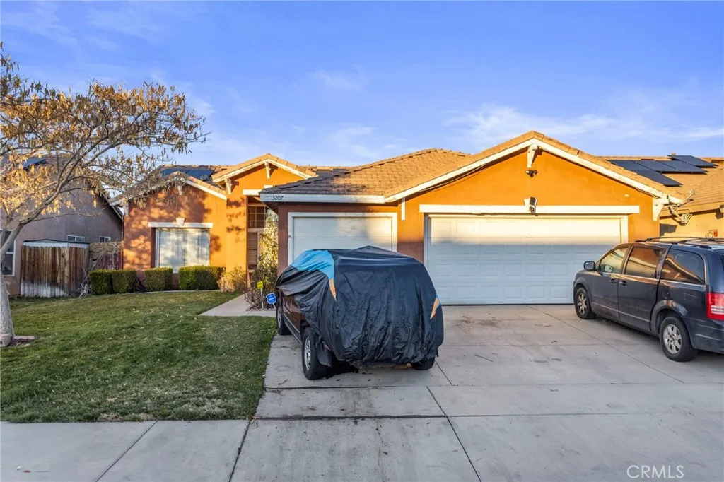 13207 Fordham Circle, Victorville, California 92392 home-pic-3