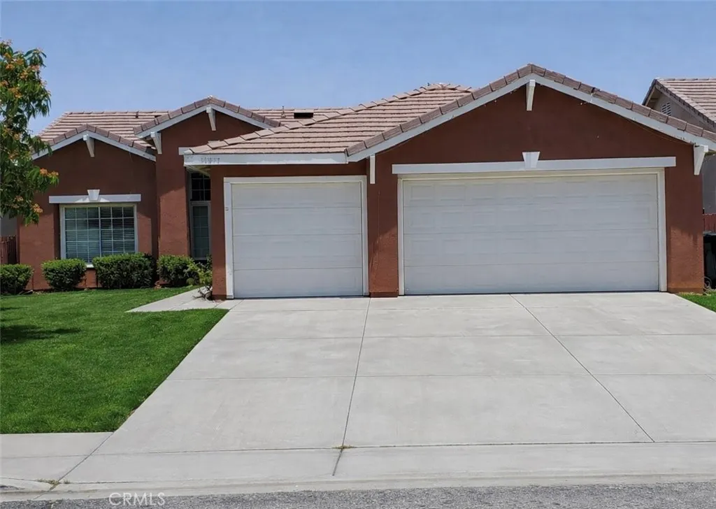 13207 Fordham Circle, Victorville, California 92392 home-pic-2