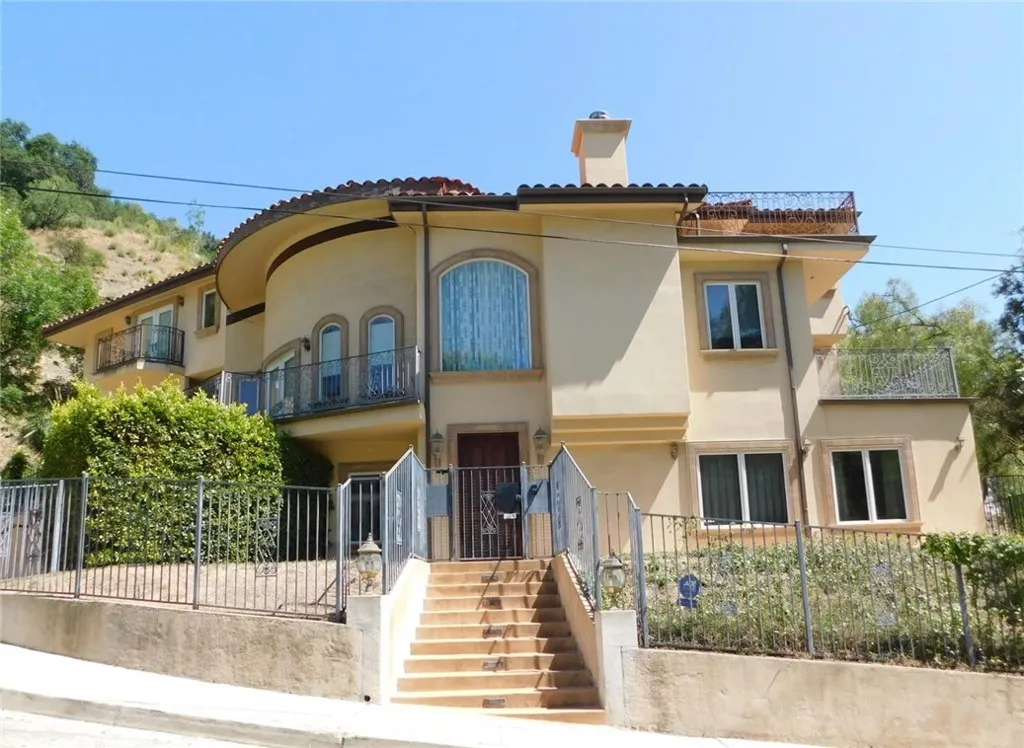 9706 Hensal Road, Beverly Hills, California 90210 home-pic-1