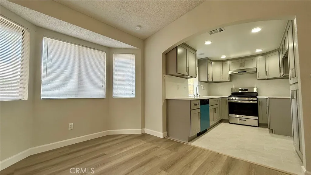 12141 Ramona Boulevard, El Monte, California 91732 home-pic-10