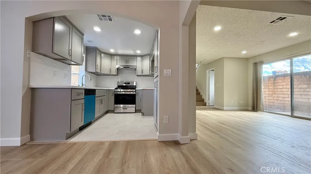 12141 Ramona Boulevard, El Monte, California 91732 home-pic-9