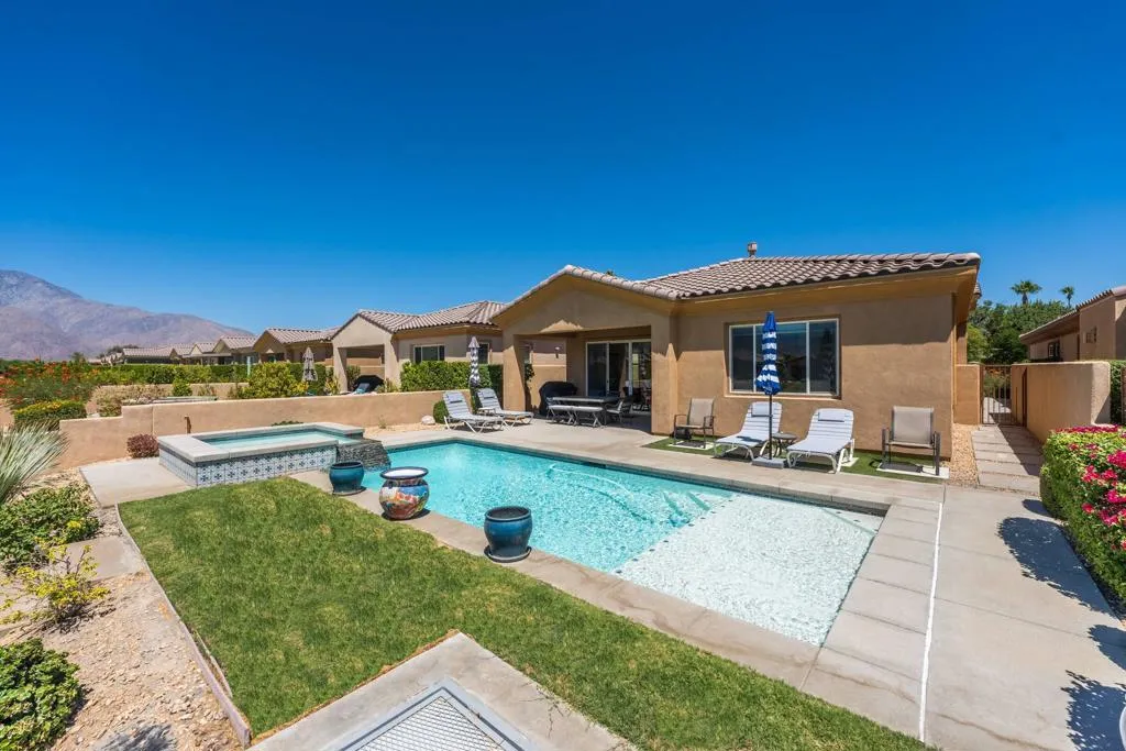 67437 S Chimayo Drive, Cathedral City, California 92234 home-pic-1