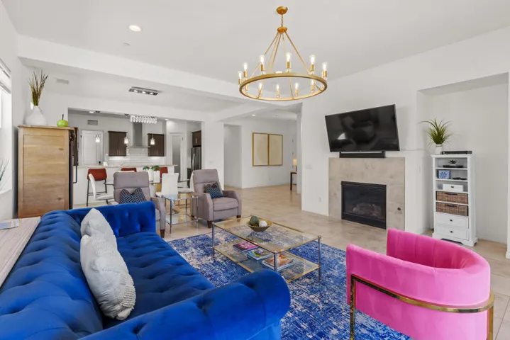 High Ceiligns throughout