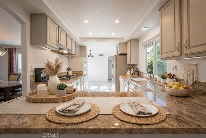 Kitchen (Virtually Staged)