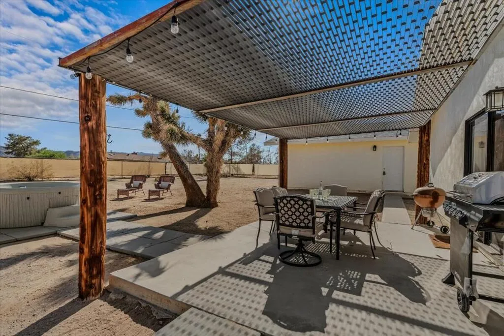 63555 Walpi Drive, Joshua Tree, California 92252 home-pic-22
