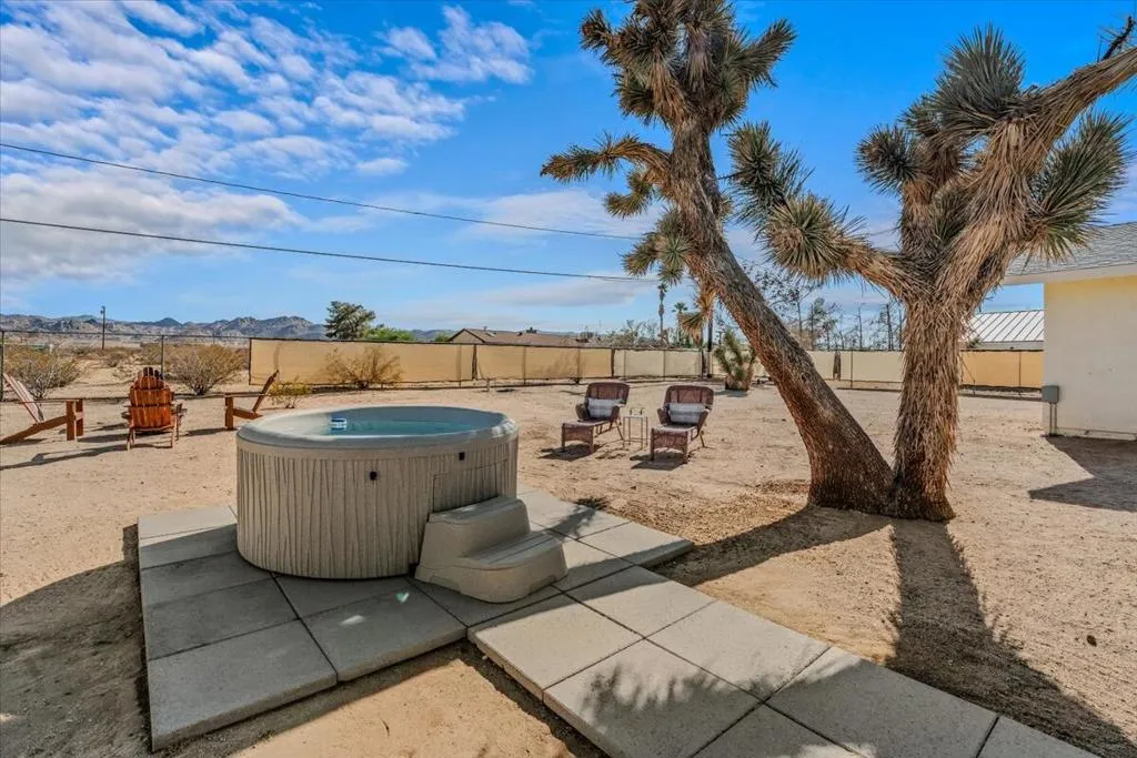 63555 Walpi Drive, Joshua Tree, California 92252 home-pic-20