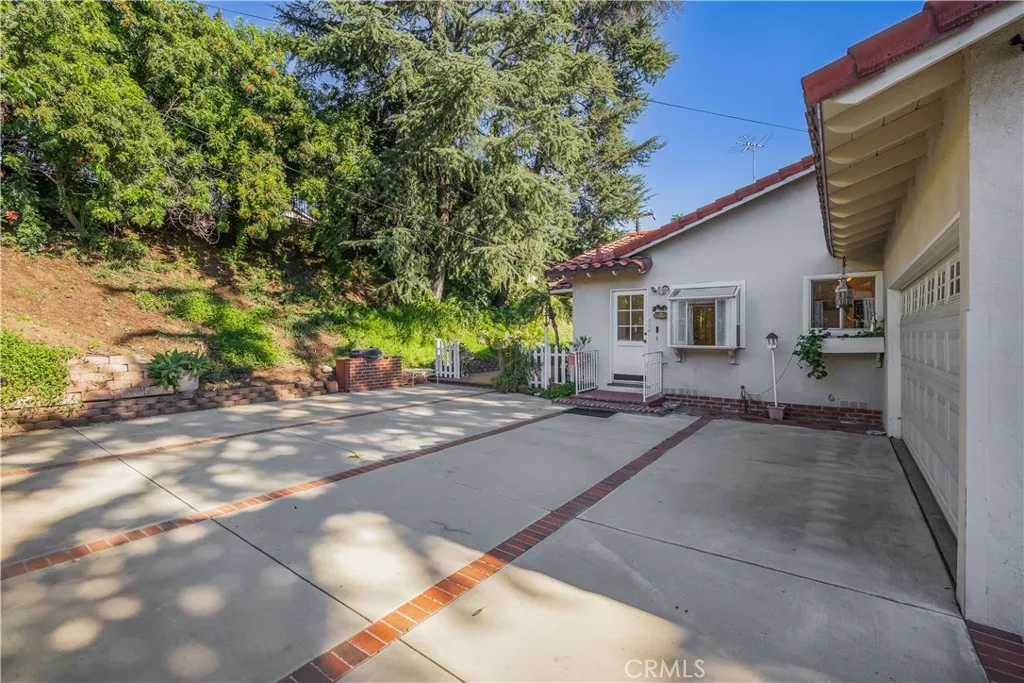 1355 E Level, Covina, California 91724 home-pic-24